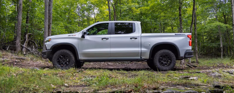 2026 Chevrolet Silverado WT Crew Cab, Standard Bed (2WD) - Image 8